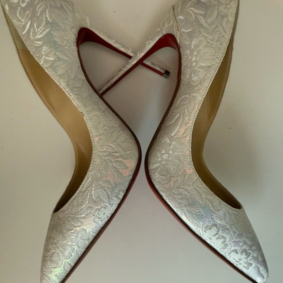Christian Louboutin White Brocade Pointed-Toe Heels - Picture 5 of 10